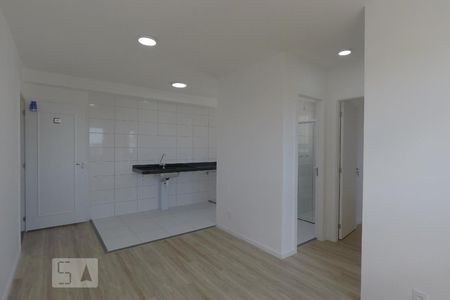 Cozinha / Sala de apartamento para alugar com 2 quartos, 42m² em Jardim Santa Emilia, São Paulo