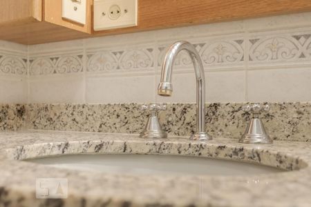 Apartamento à venda com 279m², 3 quartos e 2 vagas Apartamento à venda com 279m², 3 quartos e 2 vagasBanheiro 1