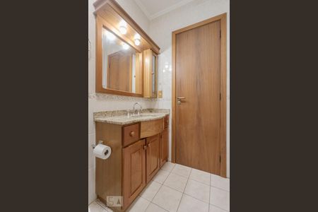 Apartamento à venda com 279m², 3 quartos e 2 vagas Apartamento à venda com 279m², 3 quartos e 2 vagasBanheiro 2
