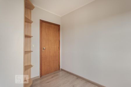 Quarto 2 de apartamento à venda com 3 quartos, 279m² em Vila Ipiranga, Porto Alegre