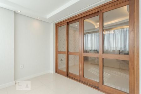 Varanda 1 de apartamento à venda com 3 quartos, 279m² em Vila Ipiranga, Porto Alegre