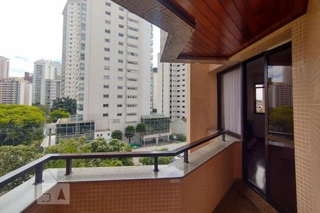 Varanda de apartamento à venda com 4 quartos, 190m² em Jardim Vila Mariana, São Paulo