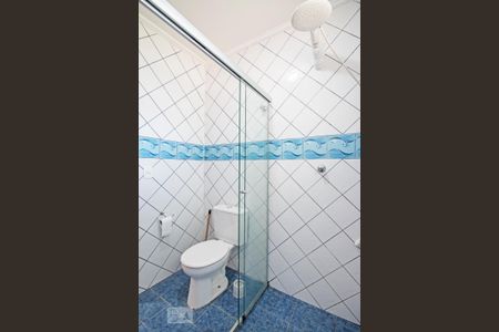 Casa à venda com 540m², 4 quartos e 8 vagas Casa à venda com 540m², 4 quartos e 8 vagasBanheiro da Suite da Edícula