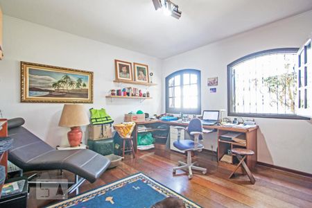 Casa à venda com 540m², 4 quartos e 8 vagas Casa à venda com 540m², 4 quartos e 8 vagasSuite 1