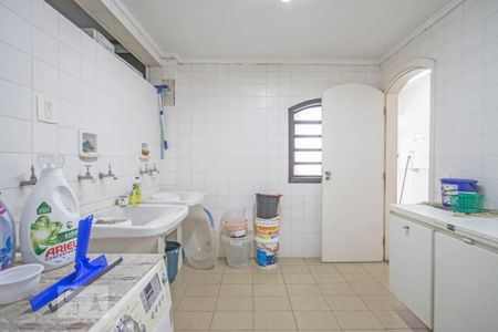 Casa à venda com 540m², 4 quartos e 8 vagas Casa à venda com 540m², 4 quartos e 8 vagasLavanderia