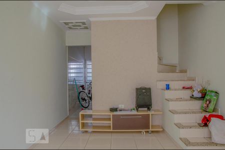 Sala de casa à venda com 2 quartos, 80m² em Vila Pereira Barreto, São Paulo