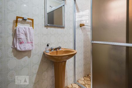 Casa à venda com 400m², 3 quartos e 2 vagasCasa 01 - Banheiro