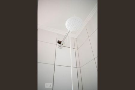 Banheiro de kitnet/studio para alugar com 1 quarto, 24m² em Centro Histórico, Porto Alegre