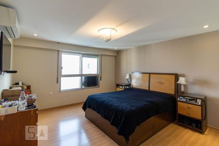 Apartamento à venda com 268m², 4 quartos e 3 vagas Apartamento à venda com 268m², 4 quartos e 3 vagasSuíte 4