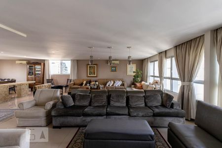 Apartamento à venda com 268m², 4 quartos e 3 vagas Apartamento à venda com 268m², 4 quartos e 3 vagasSala