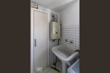 Apartamento à venda com 268m², 4 quartos e 3 vagas Apartamento à venda com 268m², 4 quartos e 3 vagasárea de serviço