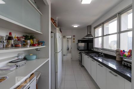 Apartamento à venda com 268m², 4 quartos e 3 vagas Apartamento à venda com 268m², 4 quartos e 3 vagasCozinha