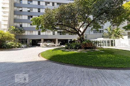 Apartamento à venda com 268m², 4 quartos e 3 vagas Apartamento à venda com 268m², 4 quartos e 3 vagasárea comum do prédio