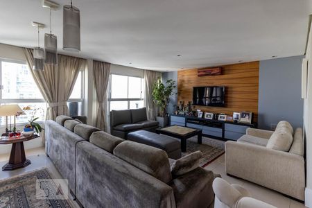 Apartamento à venda com 268m², 4 quartos e 3 vagas Apartamento à venda com 268m², 4 quartos e 3 vagasSala