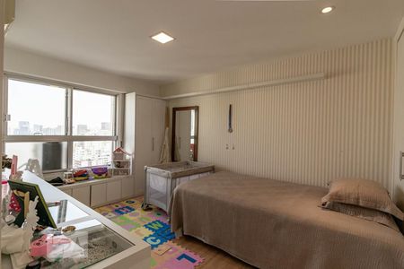 Apartamento à venda com 268m², 4 quartos e 3 vagas Apartamento à venda com 268m², 4 quartos e 3 vagasSuíte 1