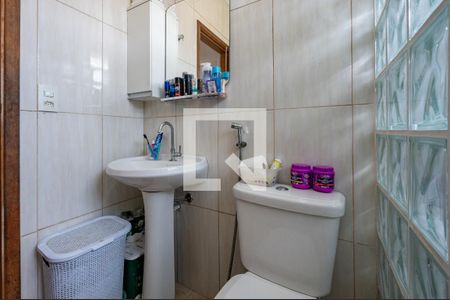 Casa à venda com 154m², 2 quartos e 2 vagasBanheiro da Suíte