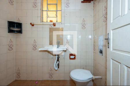 Casa à venda com 154m², 2 quartos e 2 vagasBanheiro da Kitnet