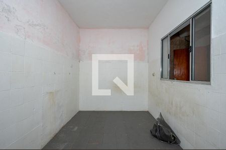 Casa à venda com 154m², 2 quartos e 2 vagasKitnet