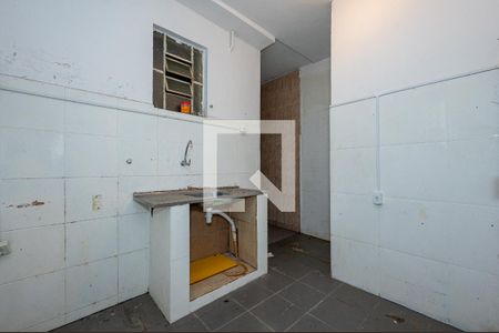 Casa à venda com 154m², 2 quartos e 2 vagasKitnet