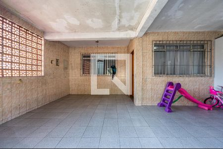 Casa à venda com 154m², 2 quartos e 2 vagasGaragem