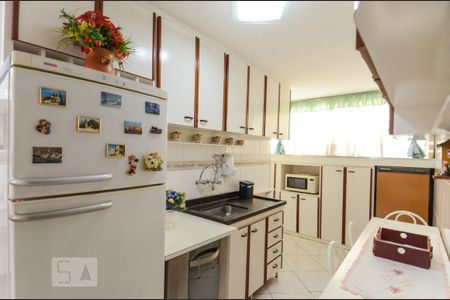 Apartamento para alugar com 60m², 2 quartos e 1 vaga Apartamento para alugar com 60m², 2 quartos e 1 vagaCozinha