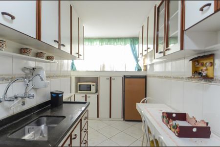Apartamento para alugar com 60m², 2 quartos e 1 vaga Apartamento para alugar com 60m², 2 quartos e 1 vagaCozinha