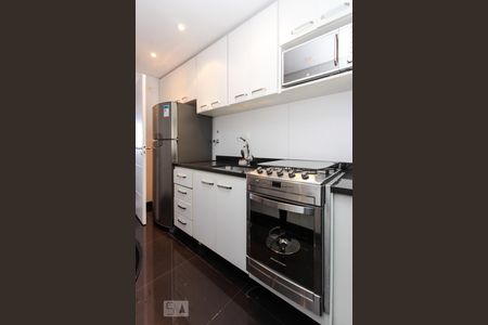 Apartamento à venda com 58m², 1 quarto e 2 vagasCozinha