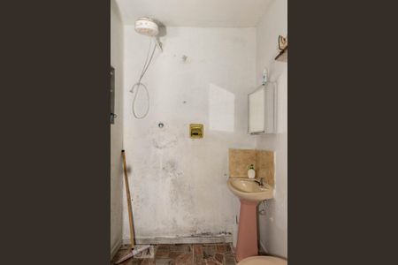 Casa à venda com 300m², 4 quartos e 4 vagasBanheiro de Serviço