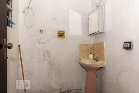 Casa à venda com 300m², 4 quartos e 4 vagasBanheiro de Serviço