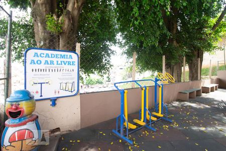 Apartamento para alugar com 60m², 2 quartos e 1 vaga Apartamento para alugar com 60m², 2 quartos e 1 vagaÁrea comum - Academia Livre