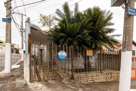 Casa à venda com 130m², 2 quartos e 1 vagaFachada