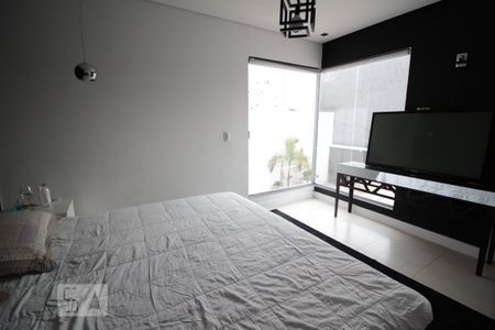 Casa para alugar com 278m², 3 quartos e 3 vagasSuite 1