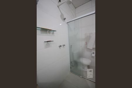 Casa para alugar com 278m², 3 quartos e 3 vagasBanheiro