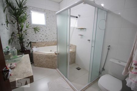 Casa para alugar com 278m², 3 quartos e 3 vagasBanheiro