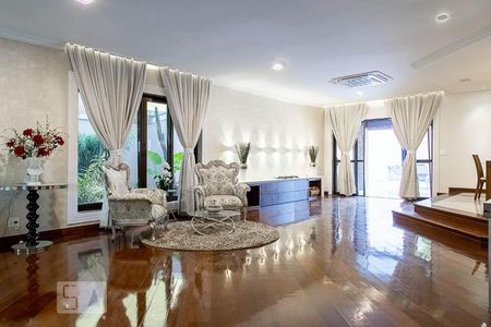 Sala 1 de casa de condomínio à venda com 5 quartos, 836m² em Barra da Tijuca, Rio de Janeiro