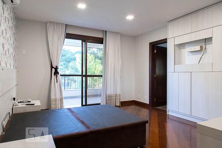 Casa de condomínio à venda com 836m², 5 quartos e 5 vagasSuíte 2