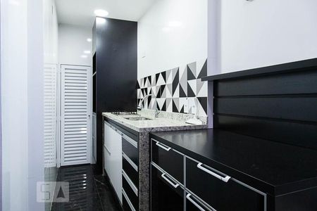 Casa de condomínio à venda com 836m², 5 quartos e 5 vagasCozinha 2