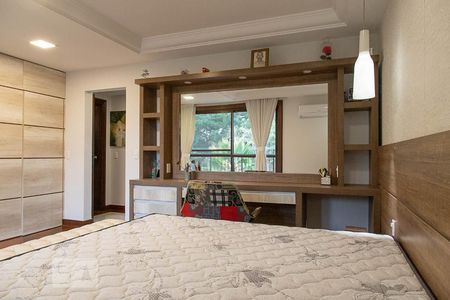 Casa de condomínio à venda com 836m², 5 quartos e 5 vagasSuíte master