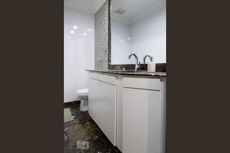 Casa de condomínio à venda com 836m², 5 quartos e 5 vagasLavabo