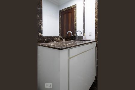 Casa de condomínio à venda com 836m², 5 quartos e 5 vagasLavabo