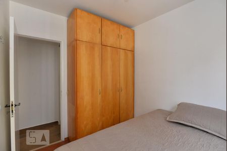 Quarto 1 de apartamento para alugar com 2 quartos, 48m² em Perdizes, São Paulo