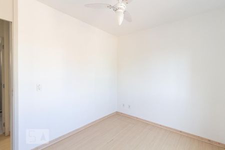 Quarto 1 de apartamento para alugar com 2 quartos, 58m² em Humaitá, Porto Alegre