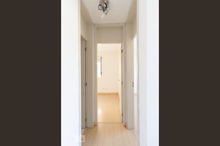 Circulação de apartamento para alugar com 2 quartos, 58m² em Humaitá, Porto Alegre