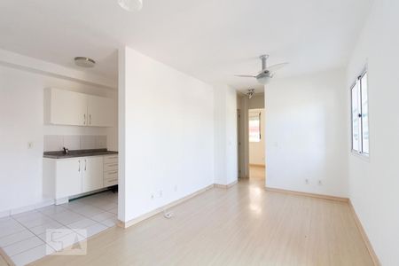 Sala de apartamento para alugar com 2 quartos, 58m² em Humaitá, Porto Alegre