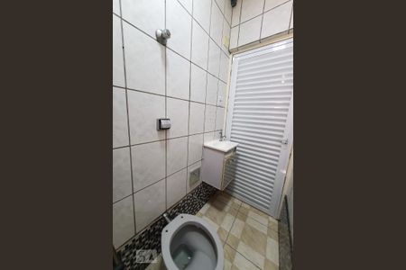 Banheiro de casa para alugar com 1 quarto, 50m² em Jardim Vergueiro (sacomã), São Paulo