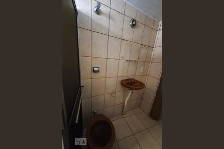 Banheiro de casa para alugar com 1 quarto, 60m² em Jardim Vergueiro (sacomã), São Paulo