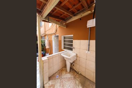 Casa para alugar com 60m², 1 quarto e sem vagaÁrea de Serviço