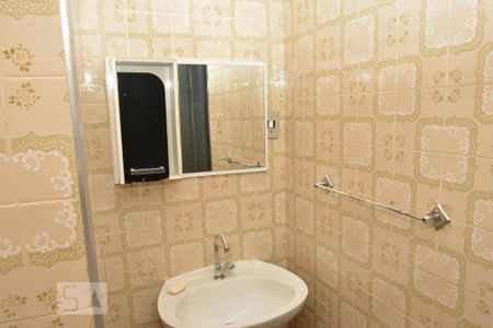 Casa para alugar com 89m², 2 quartos e 1 vagaBanheirro