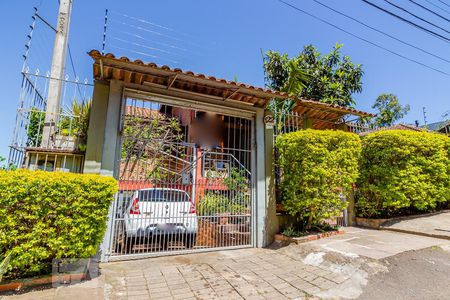 Casa à venda com 232m², 3 quartos e 2 vagasFachada