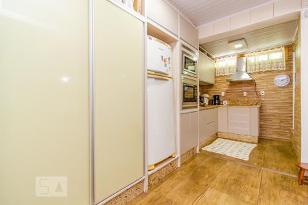 Casa à venda com 232m², 3 quartos e 2 vagasCozinha